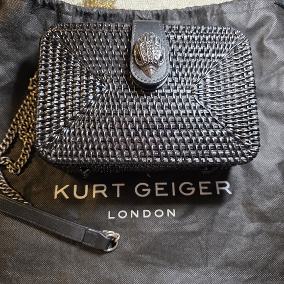 Kurt Geiger London Kensington Black woven Bag With Storage Bag - Picture 8 of 13